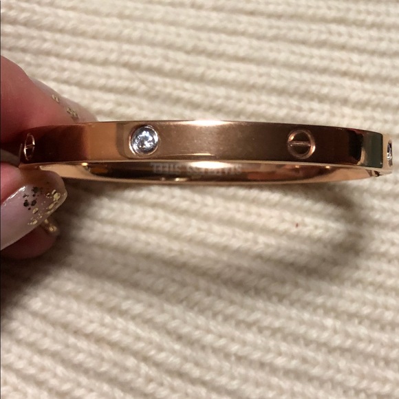 Accessories - Bangle bracelet